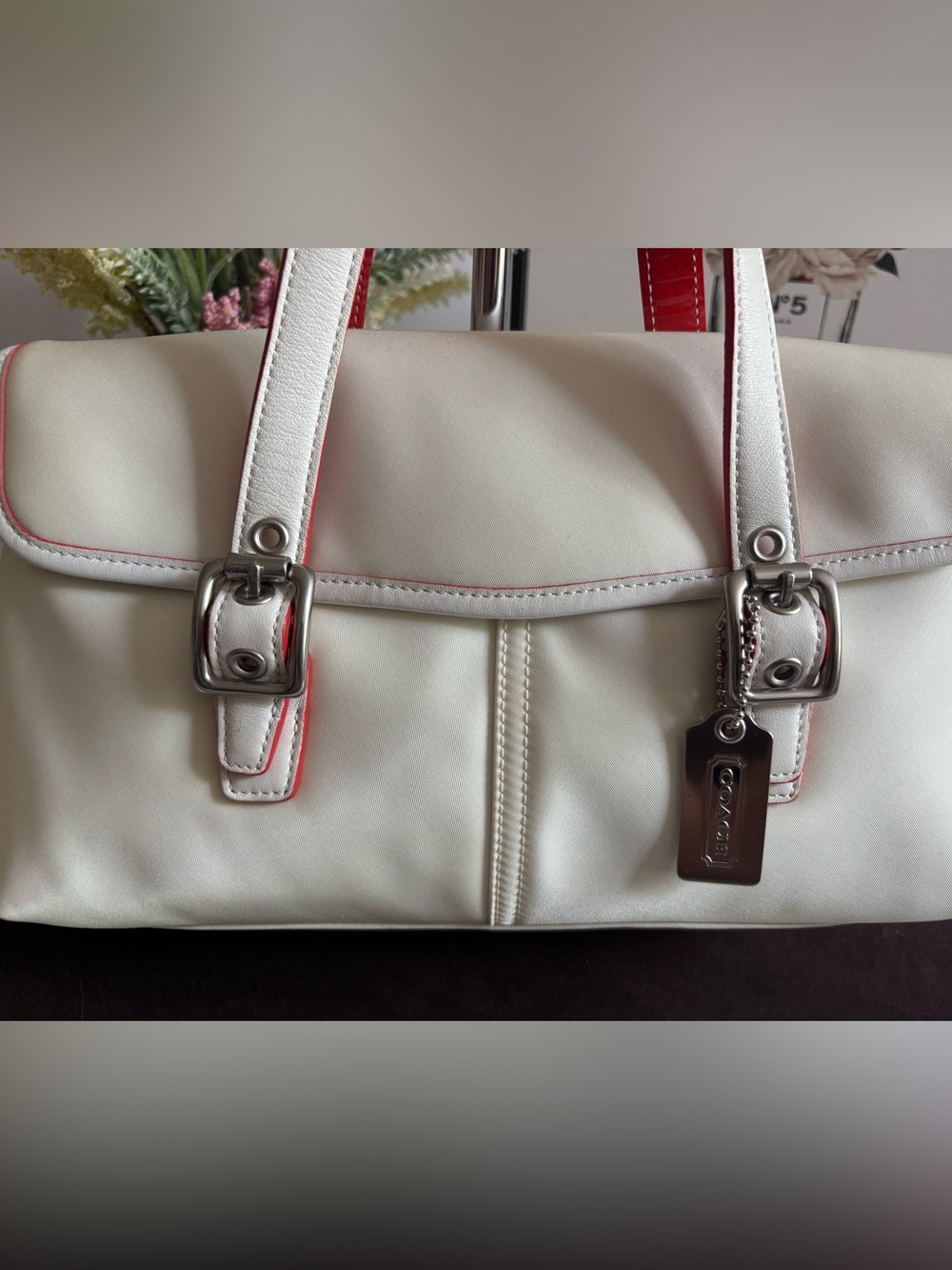 Vintage Y2K Coach White Shoulder Bag with Red Trim with Coach dustbag - Picture 4 of 13